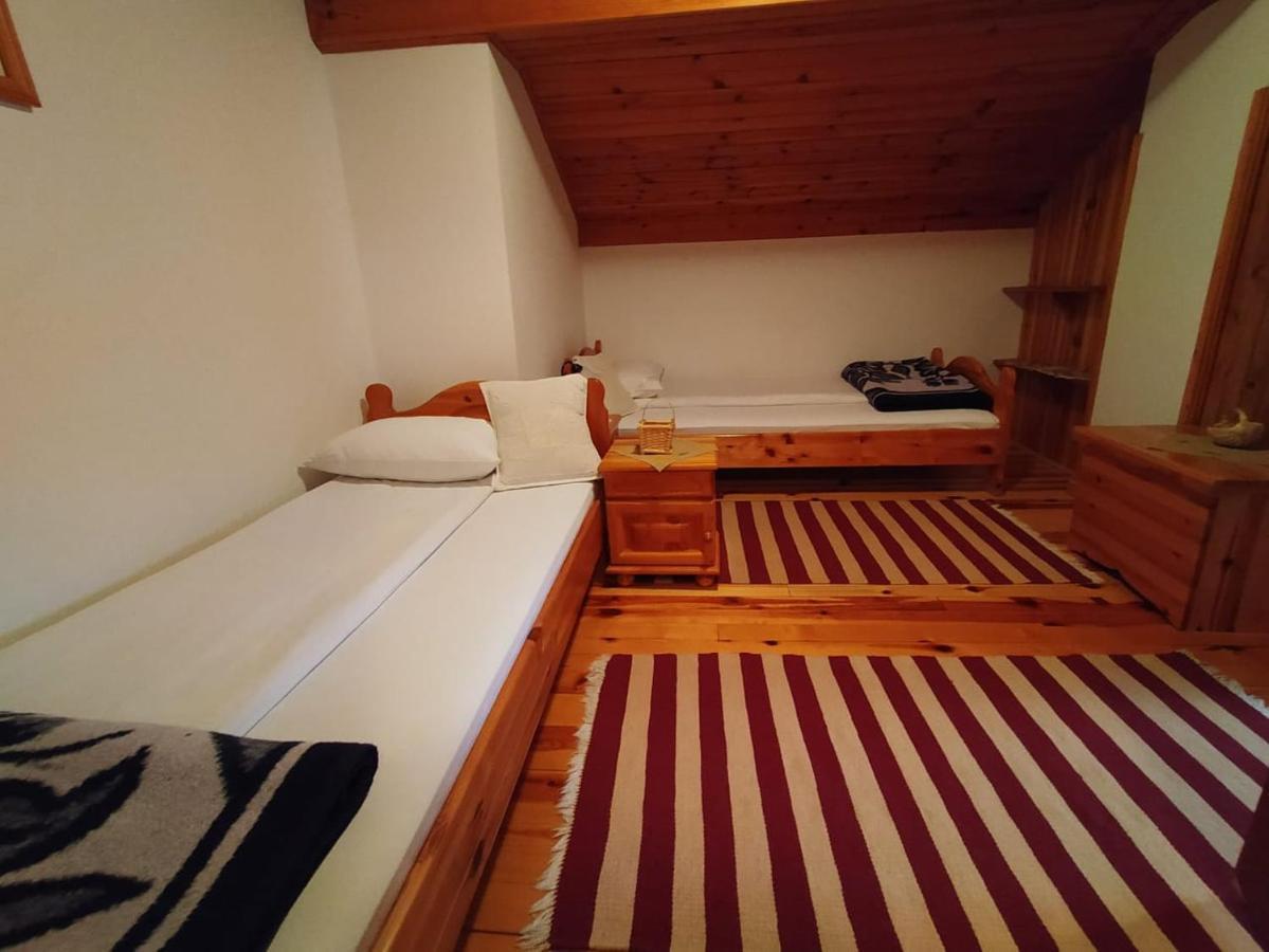Apartmani Milic Sirogojno Exterior foto